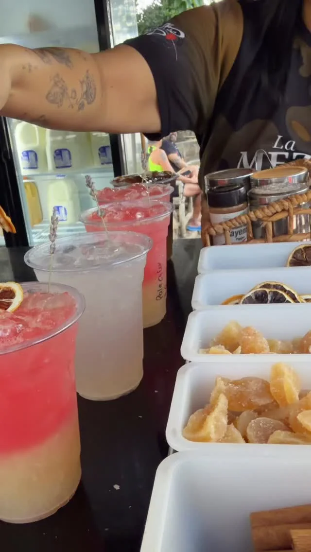 Limonadas preparadas en el kiosco de La Mezcla